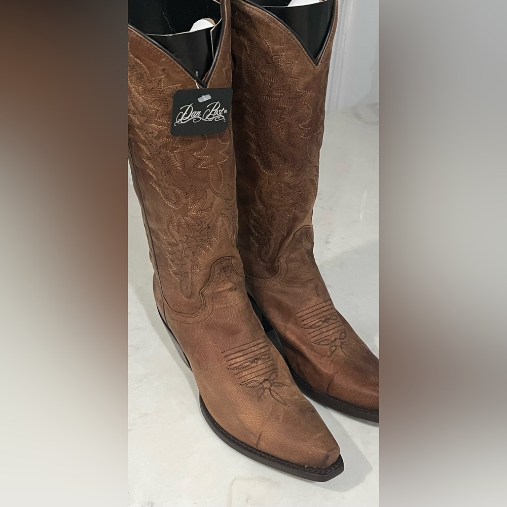 New Dan Post  Premium Leather Cowboy Western Boots.  Handcrafted for Comfort
